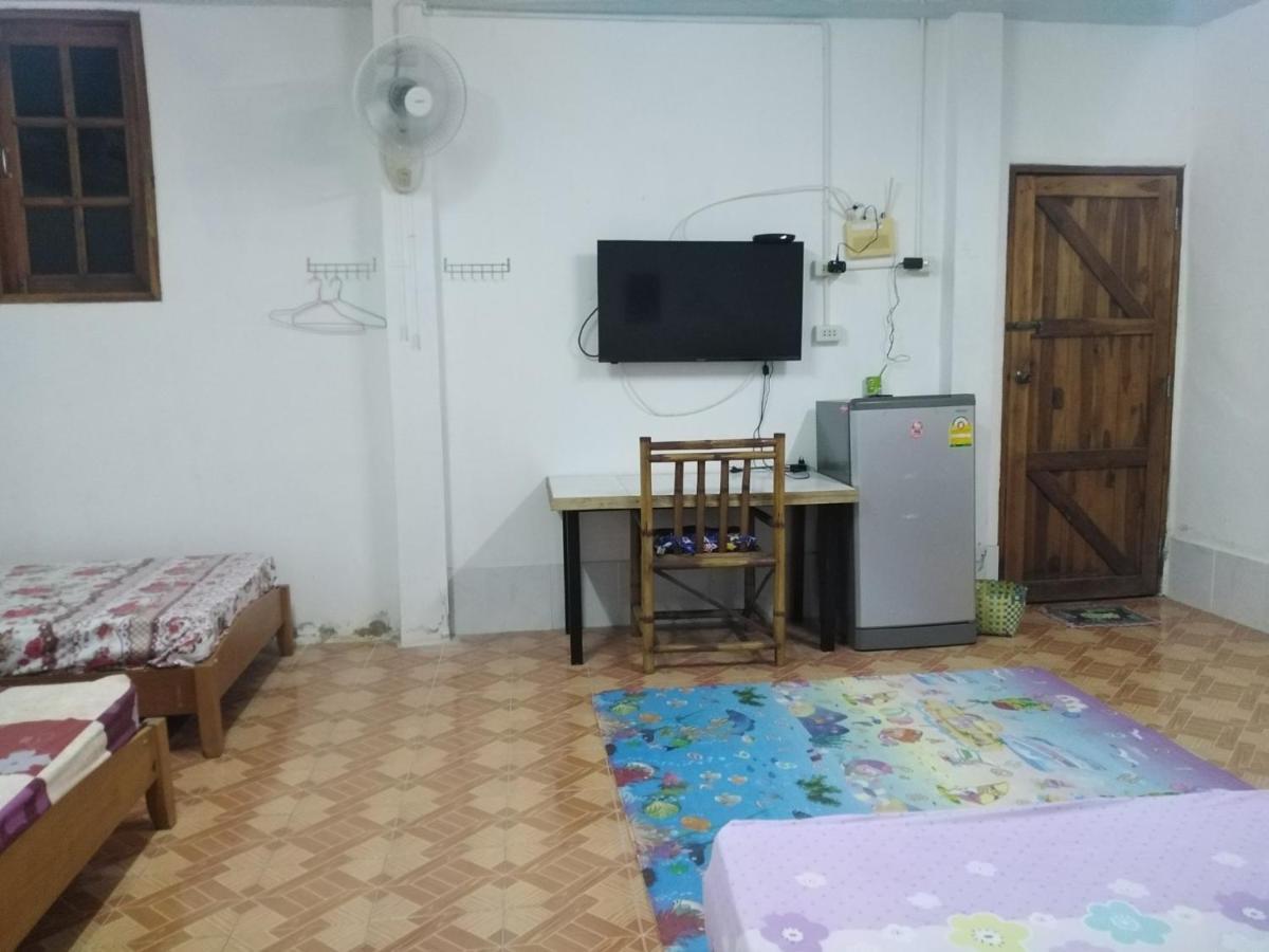 Cheap Sleep Apartman Phajau Kültér fotó